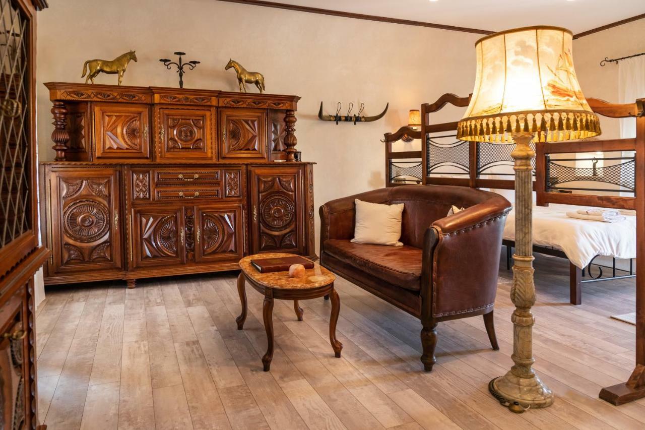 Historic Apartment In The Heart Of The City Veliko Tarnovo Luaran gambar
