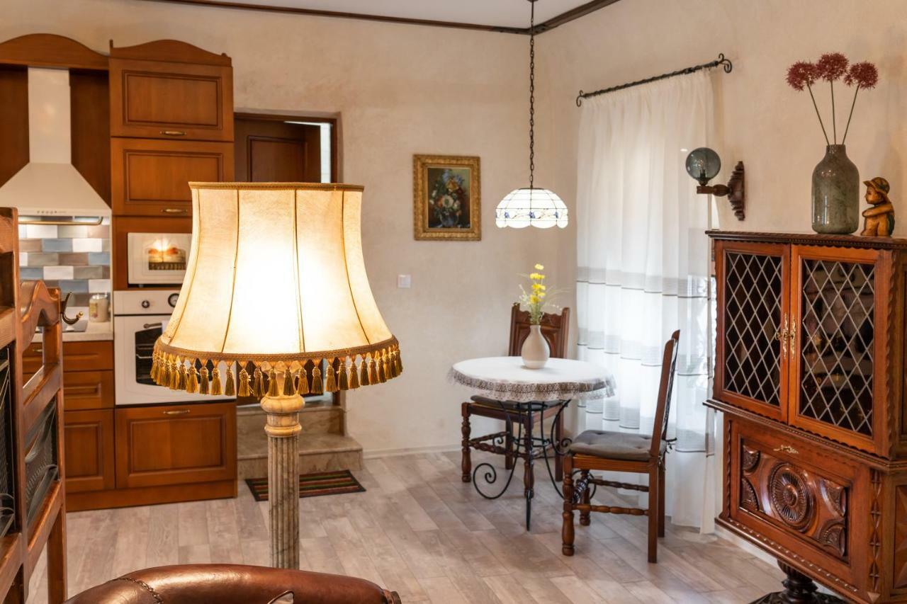 Historic Apartment In The Heart Of The City Veliko Tarnovo Luaran gambar
