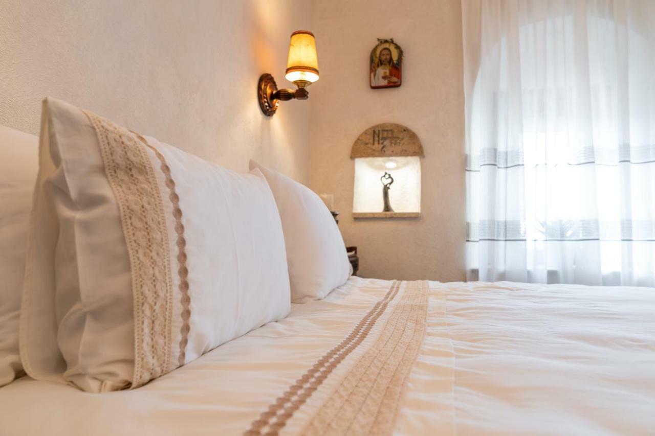 Historic Apartment In The Heart Of The City Veliko Tarnovo Luaran gambar