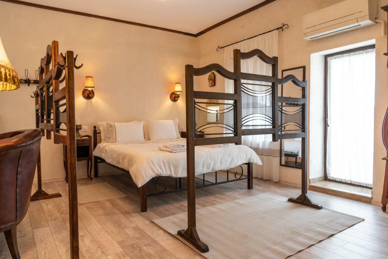 Historic Apartment In The Heart Of The City Veliko Tarnovo Luaran gambar