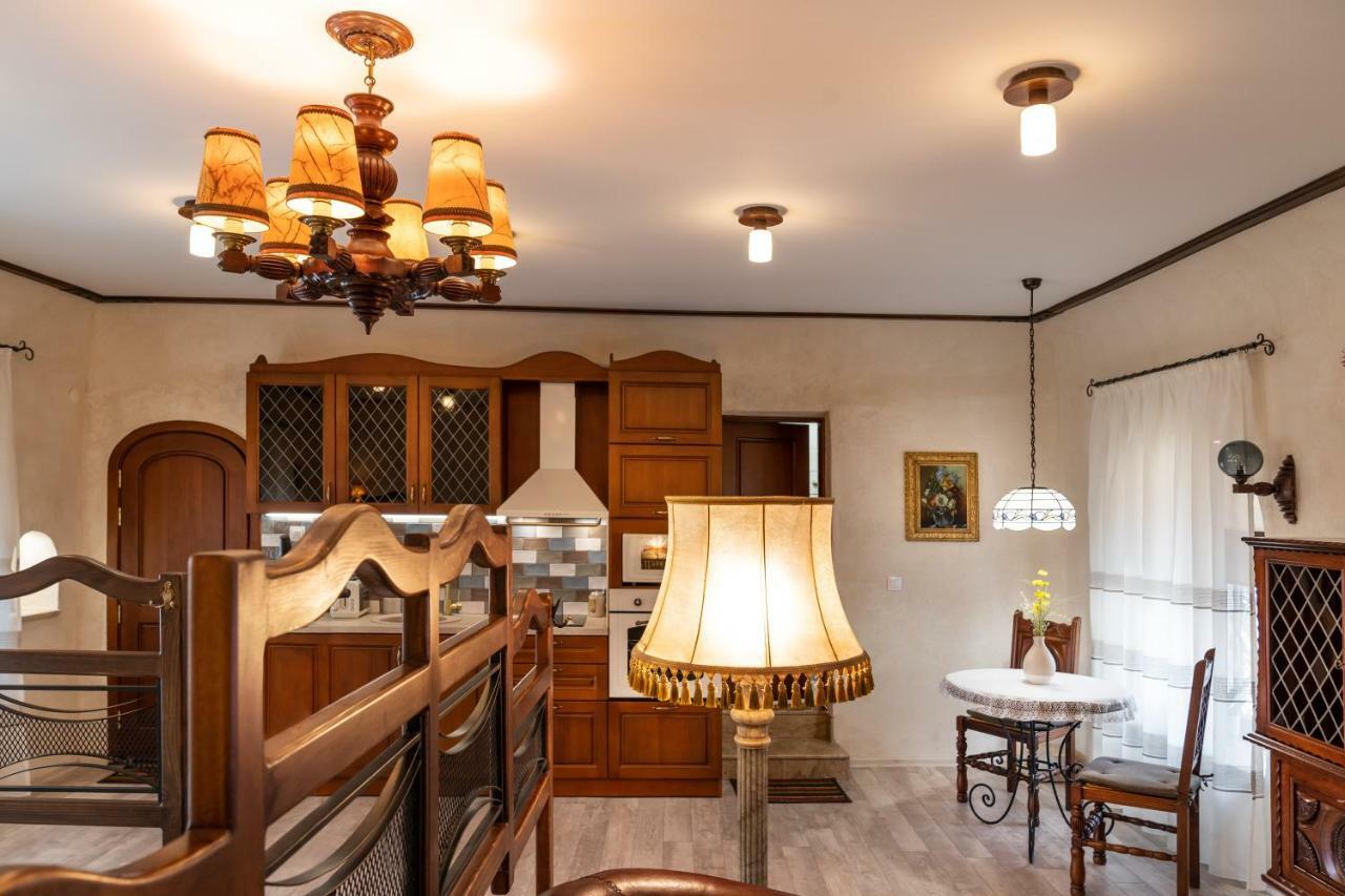 Historic Apartment In The Heart Of The City Veliko Tarnovo Luaran gambar