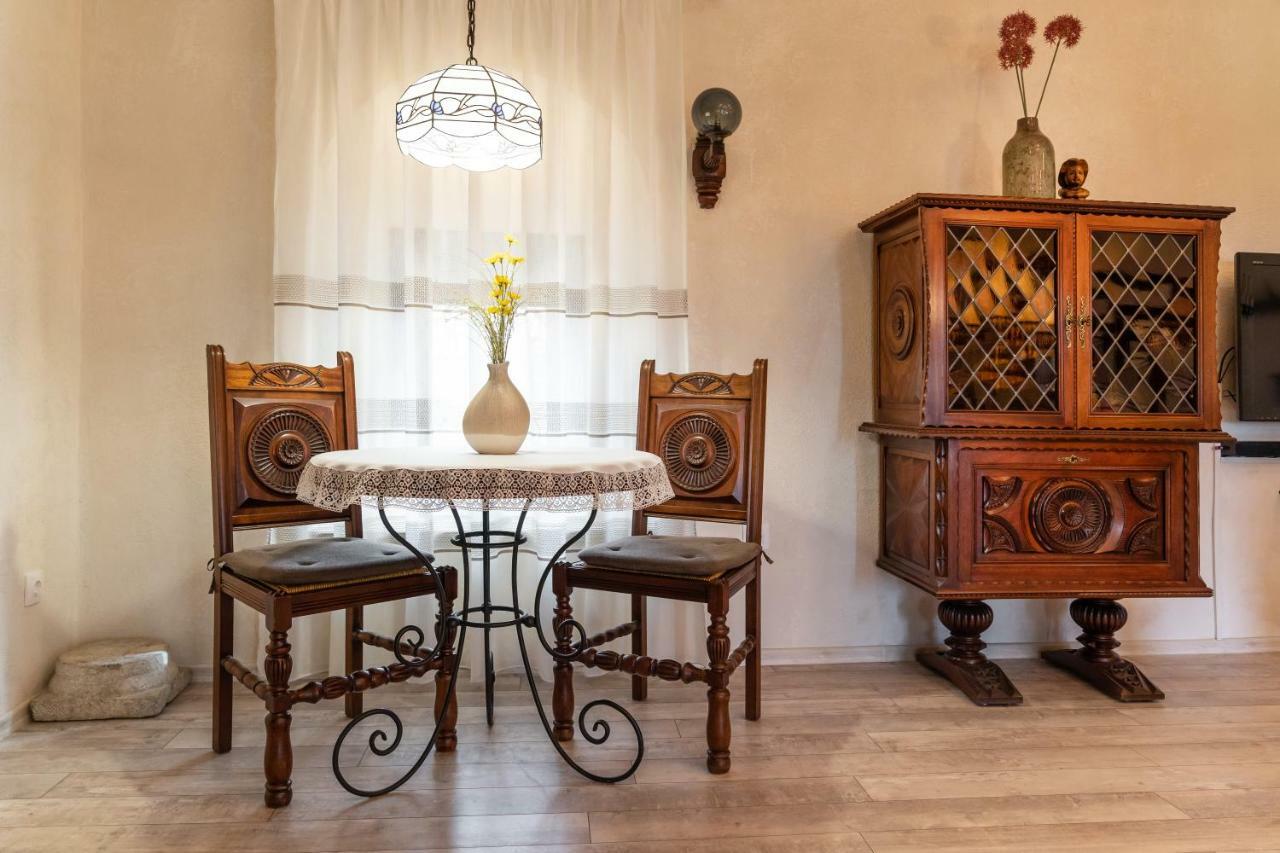Historic Apartment In The Heart Of The City Veliko Tarnovo Luaran gambar