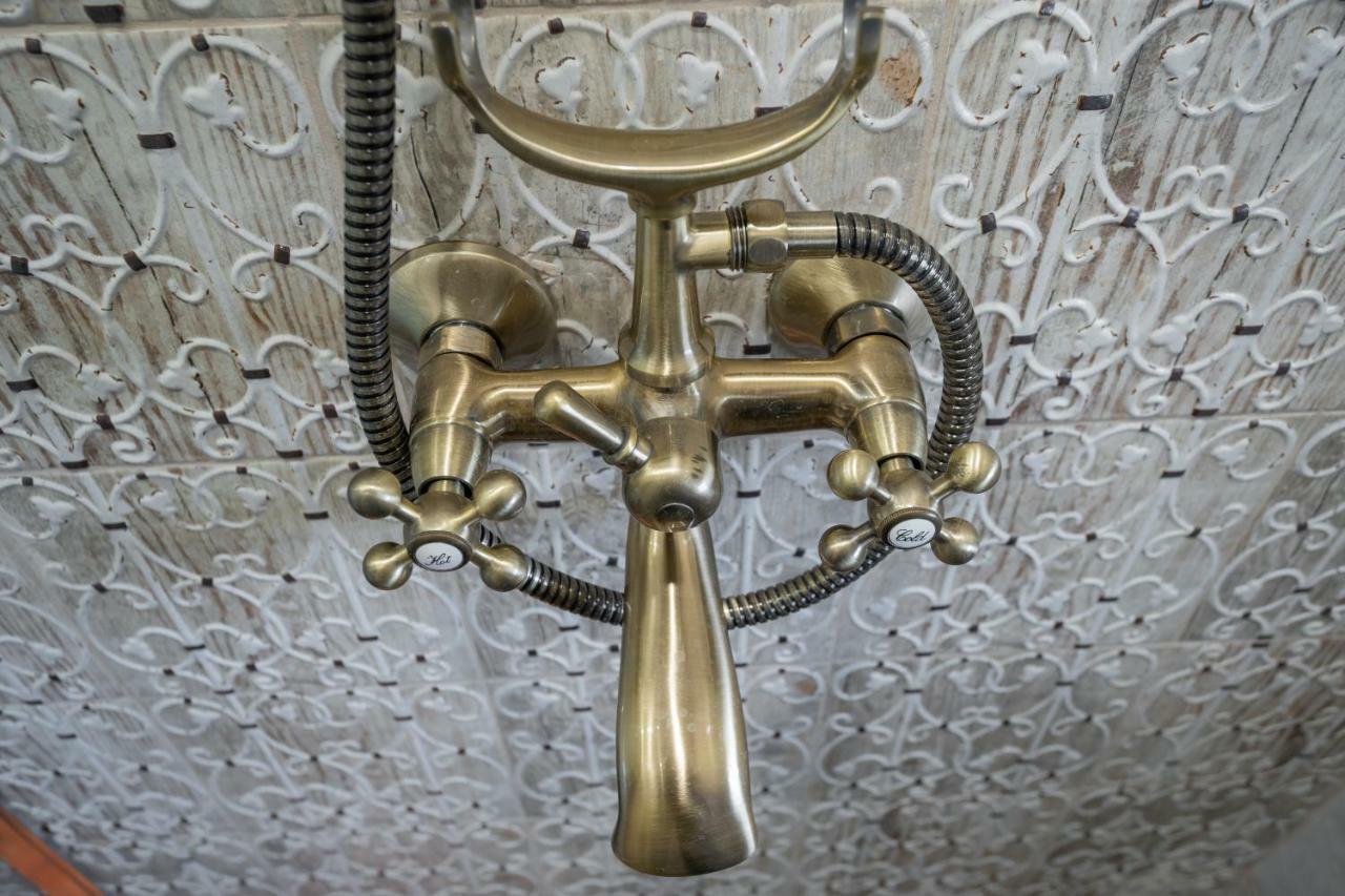 Historic Apartment In The Heart Of The City Veliko Tarnovo Luaran gambar