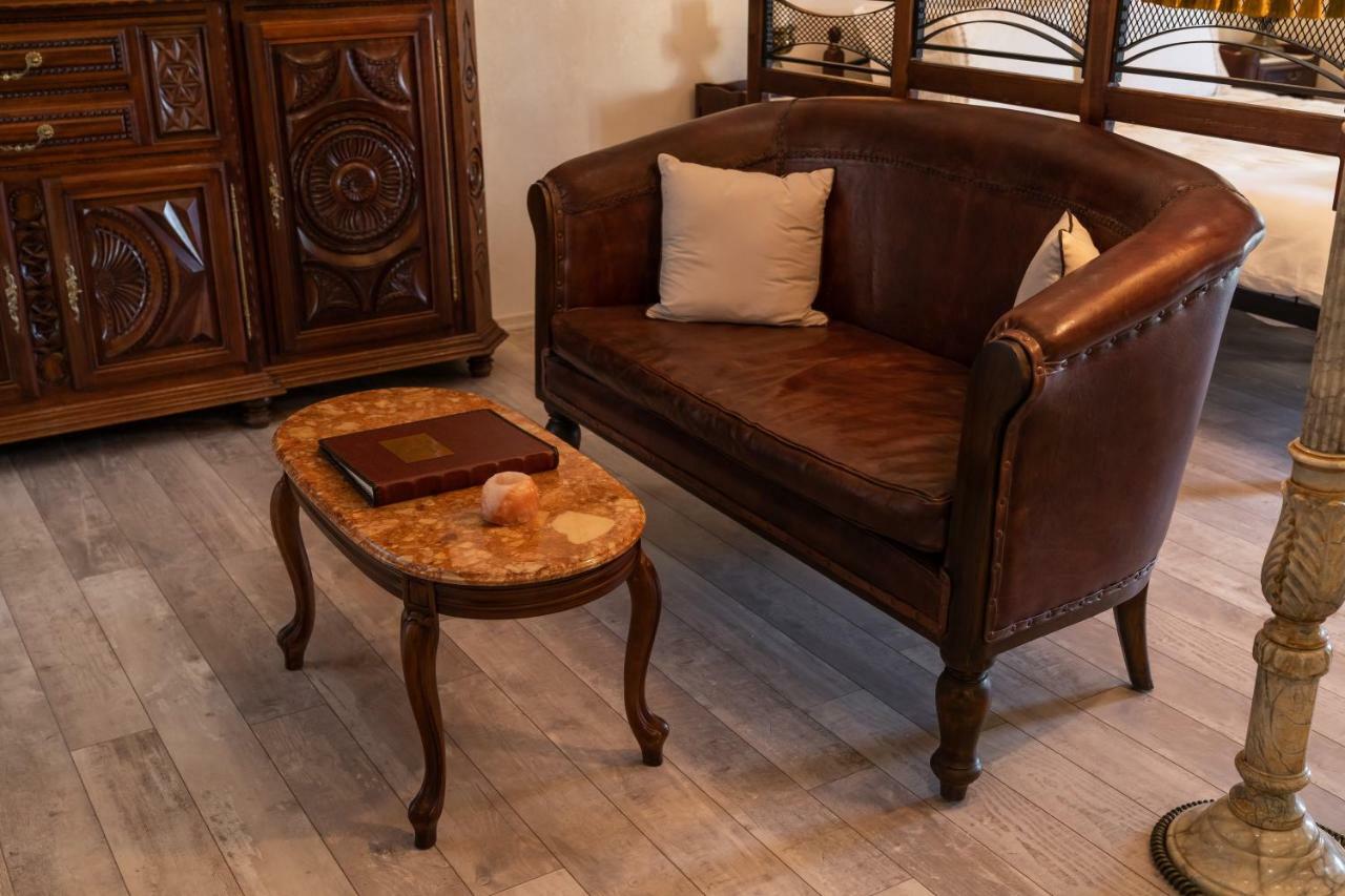 Historic Apartment In The Heart Of The City Veliko Tarnovo Luaran gambar