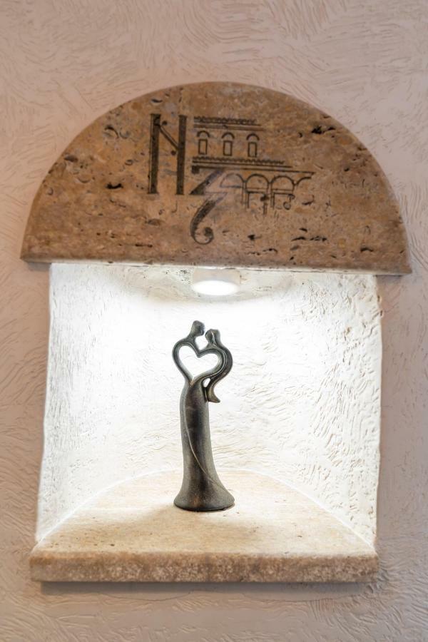 Historic Apartment In The Heart Of The City Veliko Tarnovo Luaran gambar